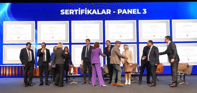 Digital Transformation and AI in Health