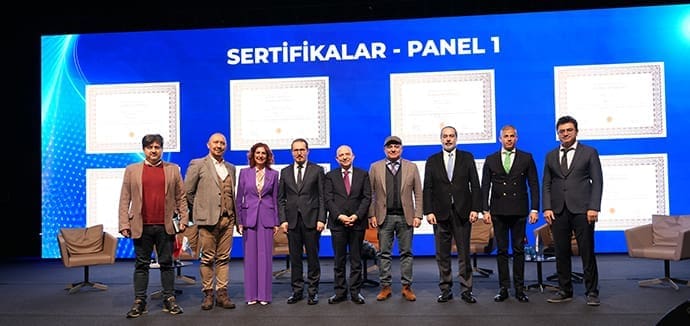 Digital Transformation and AI in Health