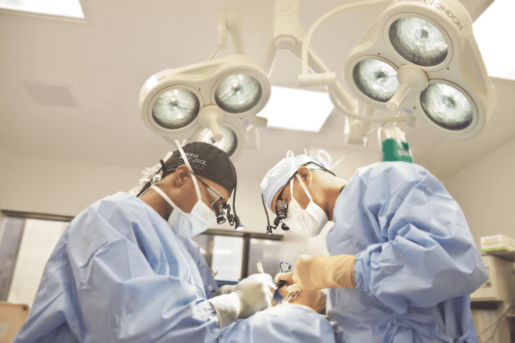 Metal Removal Before Scans: Why It Matters for CT and PET Imaging 1 image 1155 LIV Hospital