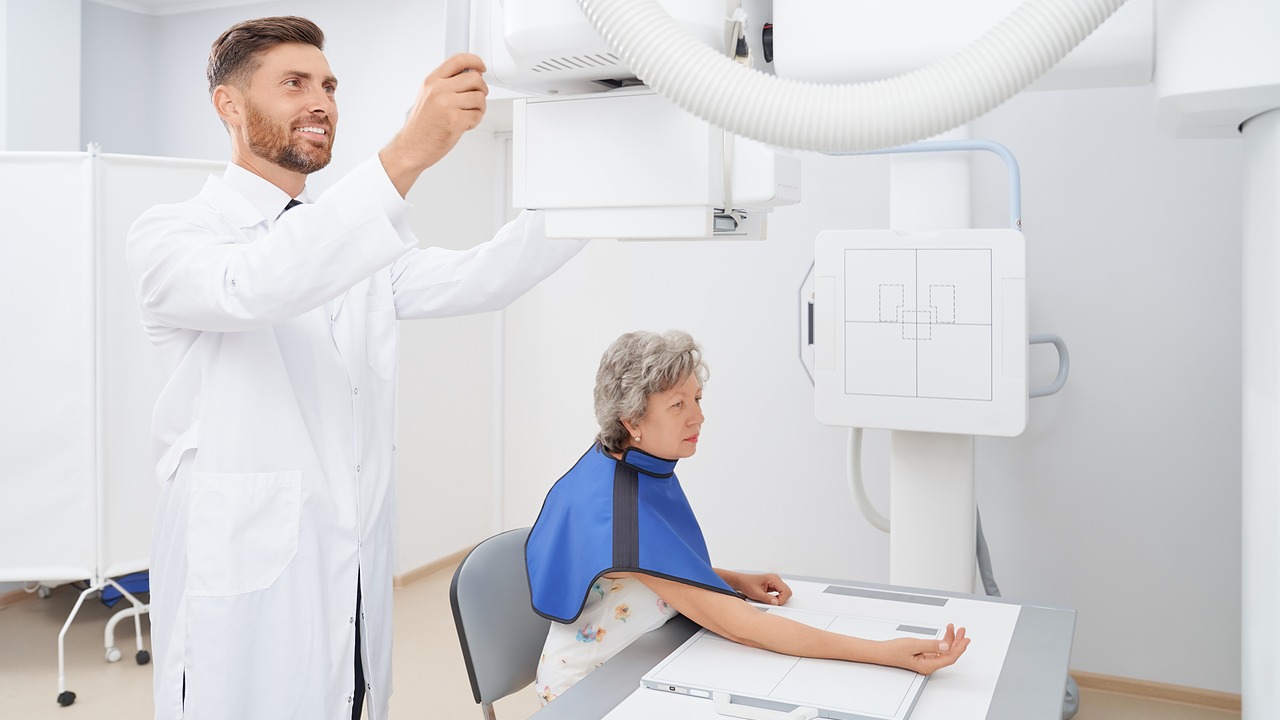 How Long Radioactive After PET Scan? 4 Radioactive