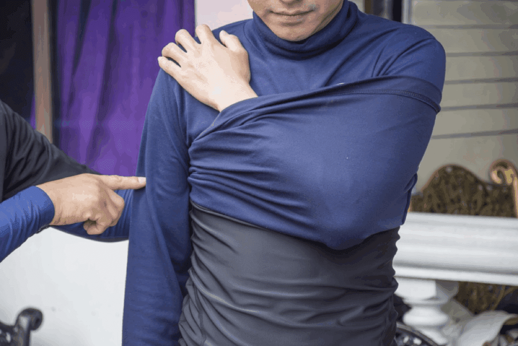 How to Fix Shoulder Dislocation Safely 3 How to Fix Shoulder Dislocation Safely