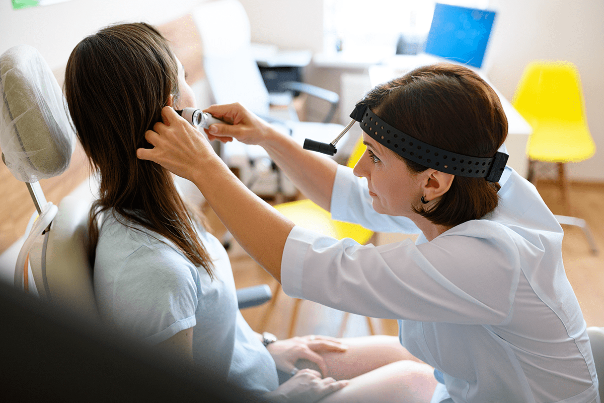 Would an Ear Infection Cause Vomiting and Nausea?