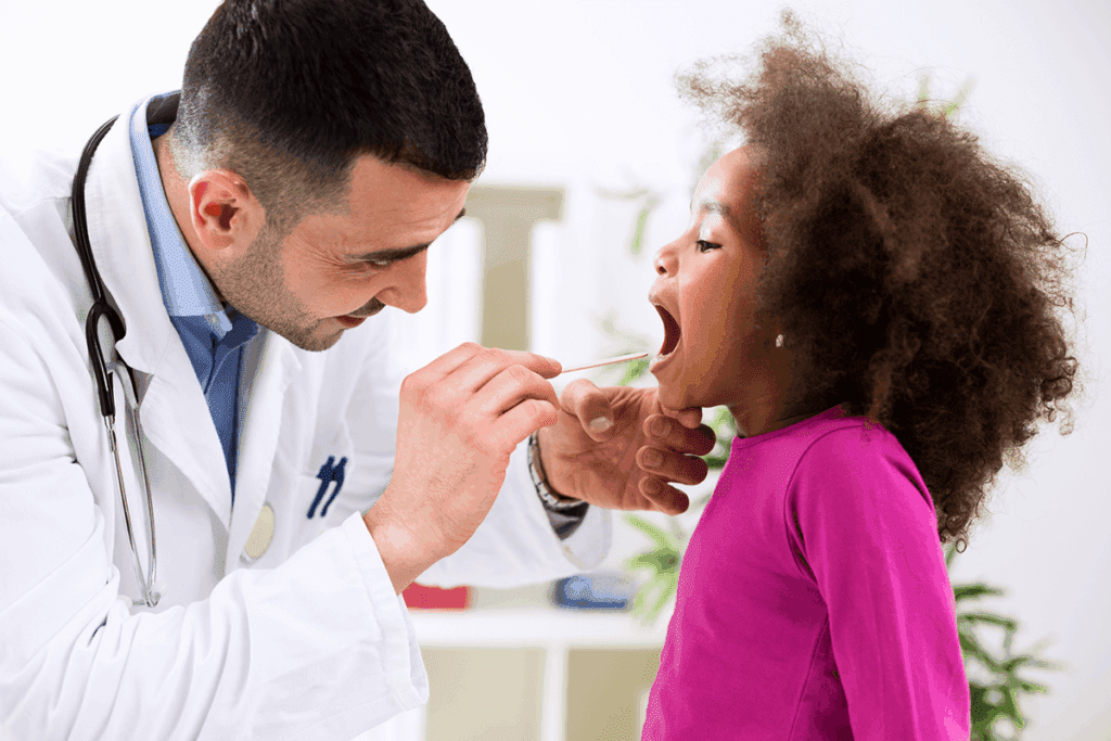 Normal Throat vs Strep Throat: Key Differences 2 Normal Throat vs Strep Throat: Key Differences