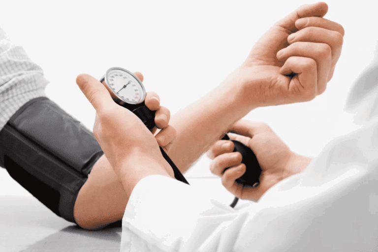 High Blood Pressure Symptoms in Women: 7 Signs
