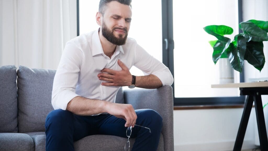 does tylenol help with chest pain