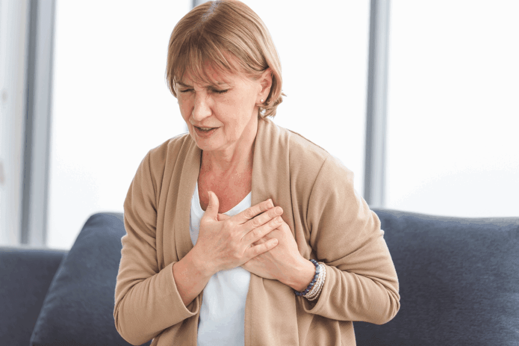 Silent Heart Attack in Women Signs 3 Silent Heart Attack in Women Signs