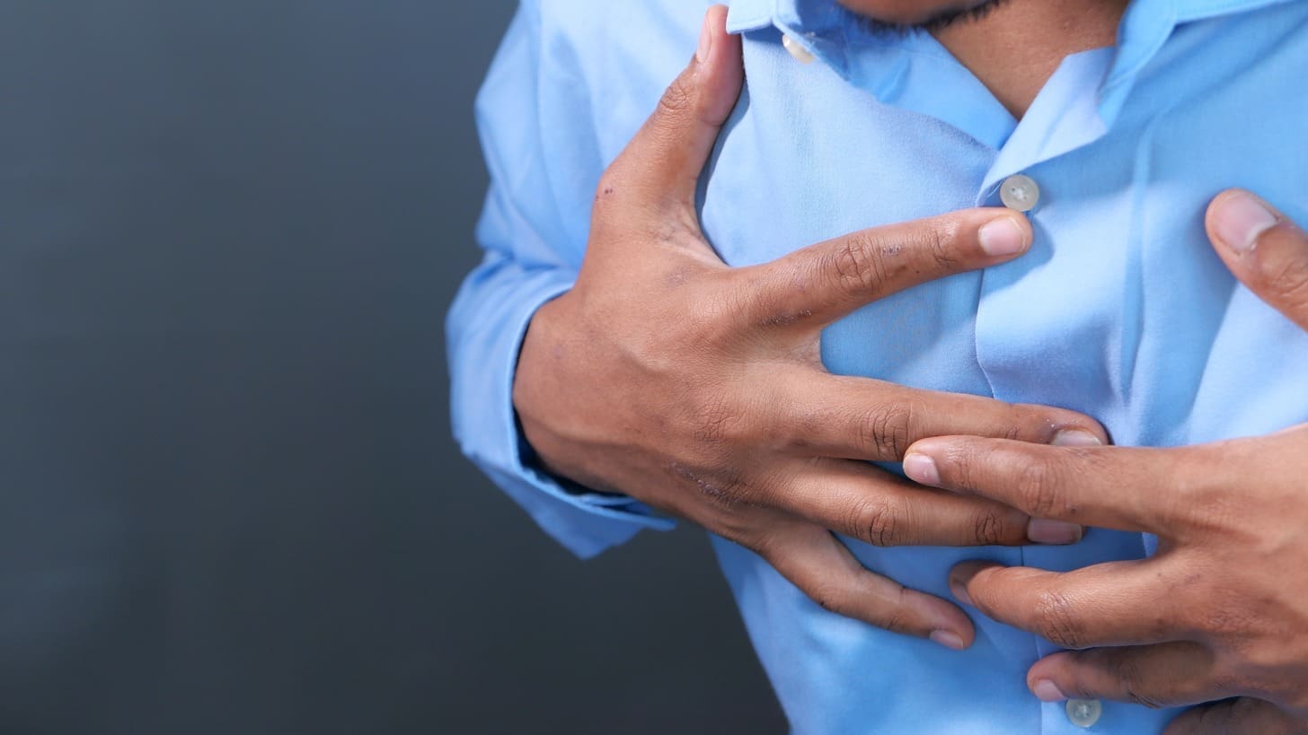 chest pain 60 LIV Hospital