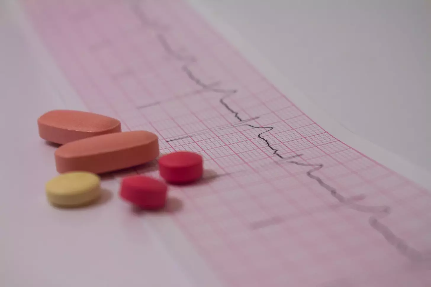 8 Essential Acute Myocardial Infarction Drugs for Immediate and Long-Term Care