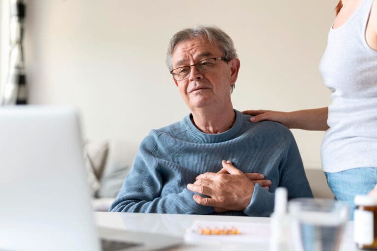 7 Key Causes of Discomfort in Middle of Chest and Back (With Neck and Arm Pain Explained)