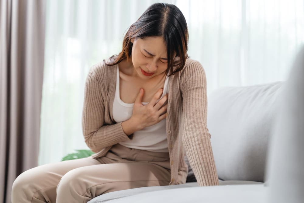What Are the Typical Angina Symptoms and How Is Angina Pectoris Defined?
