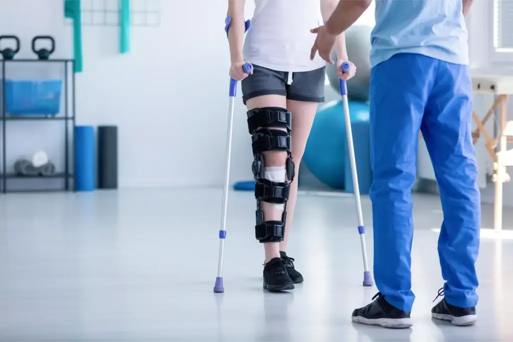 Mobility Aids in Knee Replacement Recovery