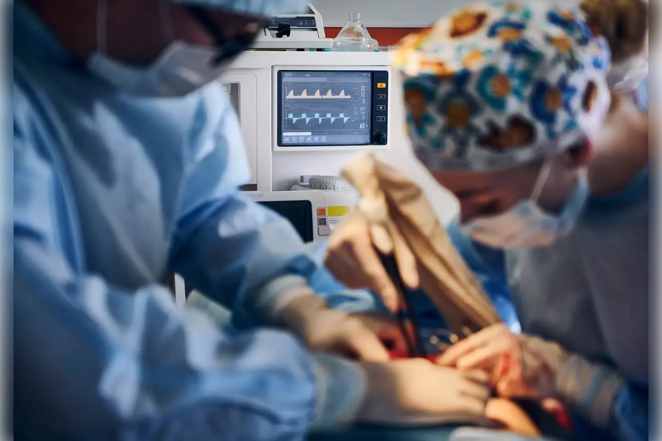 7 Key Facts About Heart Valve Replacement Surgery Through the Groin (TAVR)