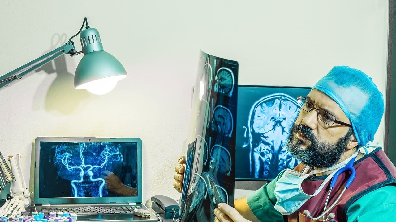 How Does an MRI Show Brain Activity and What Does fMRI Measure in Psychology?