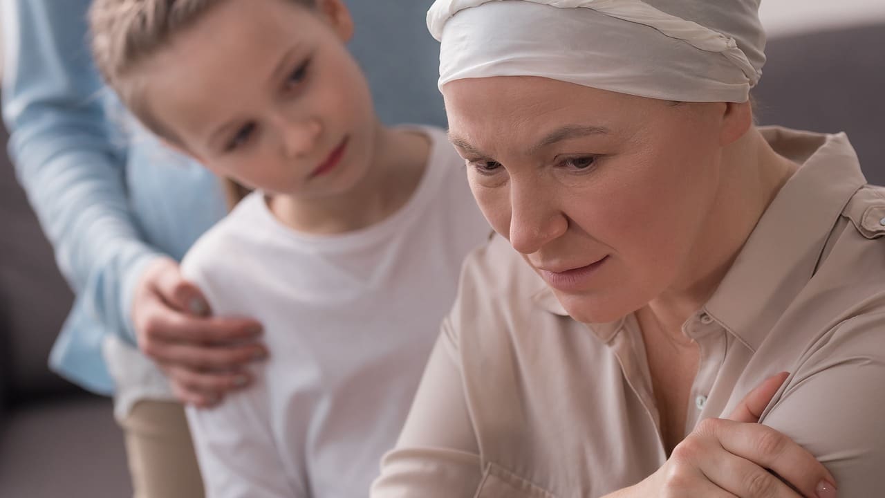 10 Signs of End Stage Brain Cancer: Symptoms and Timeline