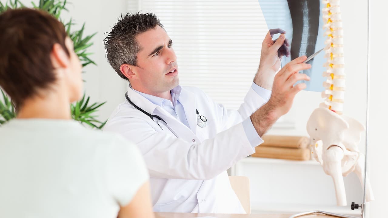 Spine Cancer Life Expectancy: 7 Key Facts About Survival Rates and Prognosis 1 Spine Cancer Life Expectancy: 7 Key Facts About Survival Rates and Prognosis