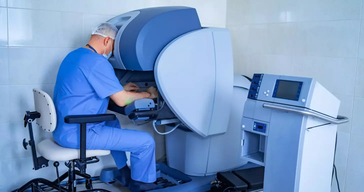 7 Key Features of the da Vinci Console in Robotic Surgery Systems