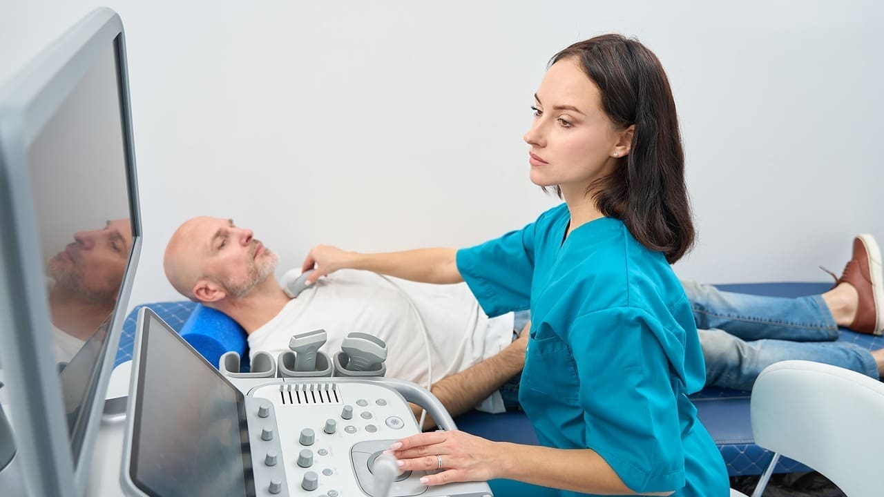 Aortic Aneurysm Test: 7 Key Guidelines for Ultrasound AAA Screening 1 Aortic Aneurysm Test: 7 Key Guidelines for Ultrasound AAA Screening