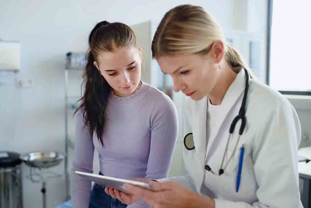 Symptoms of Cancer in Teenage Girl: Early Warning Signs