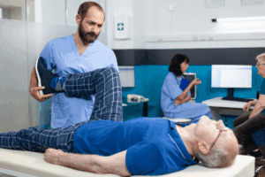 When to See a Doctor for Knee Pain