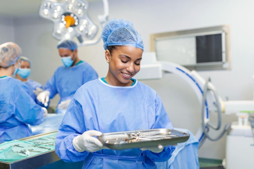 Hybrid Surgery Cardiac: 5 Key Benefits and Innovations of Hybrid Cardiovascular Procedures 1 Hybrid Surgery Cardiac: 5 Key Benefits and Innovations of Hybrid Cardiovascular Procedures