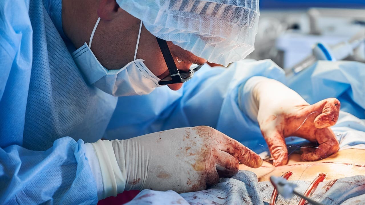 How to Repair a Leaky Heart Valve: Surgical Options and Procedures