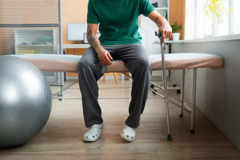 What Movements Are Safe After Knee Replacement? Kneeling, Crossing Legs, and More Answered