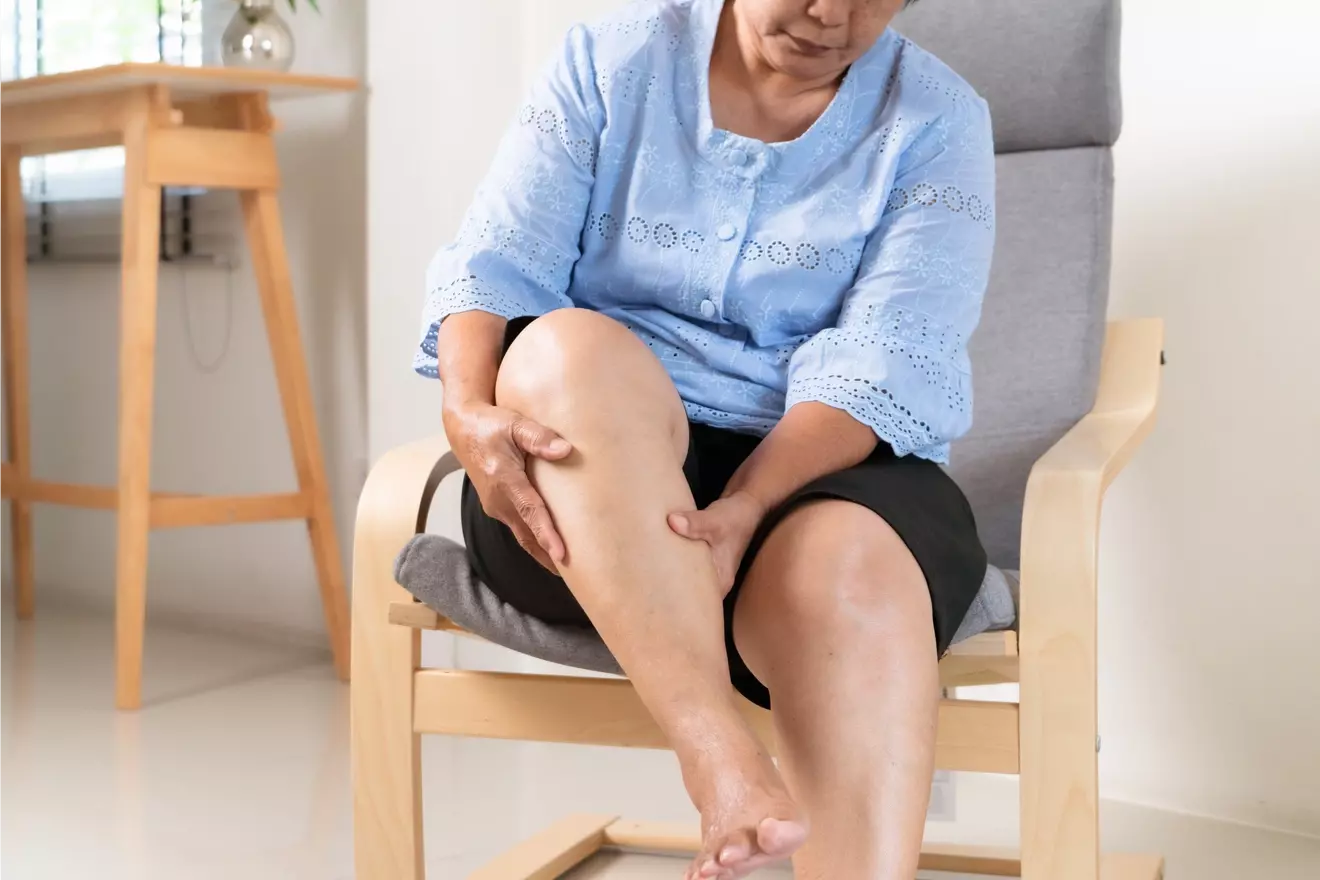 Symptoms of Arthritis in the Legs: 8 Key Signs to Watch For