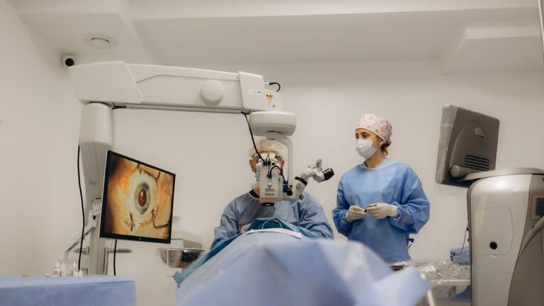 Luxury Robotic Surgery for Complex Procedures: 5 Critical Facts About VELYS Spine Robot Inn