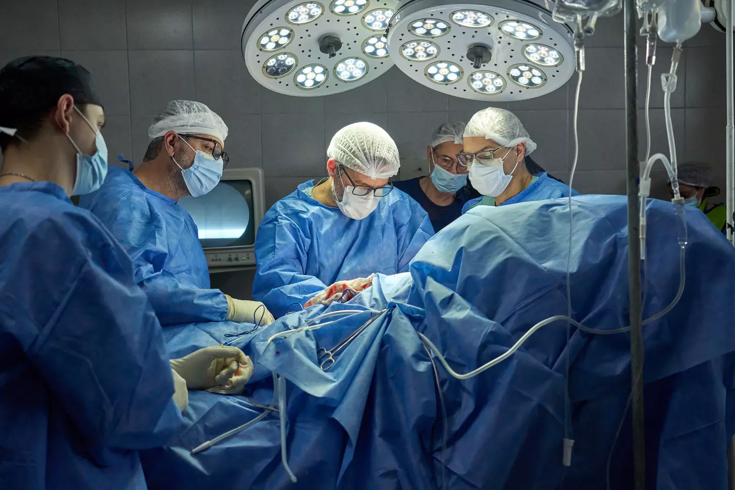 How Long Does a Triple Bypass Surgery Take? CABG Operation Duration Explained