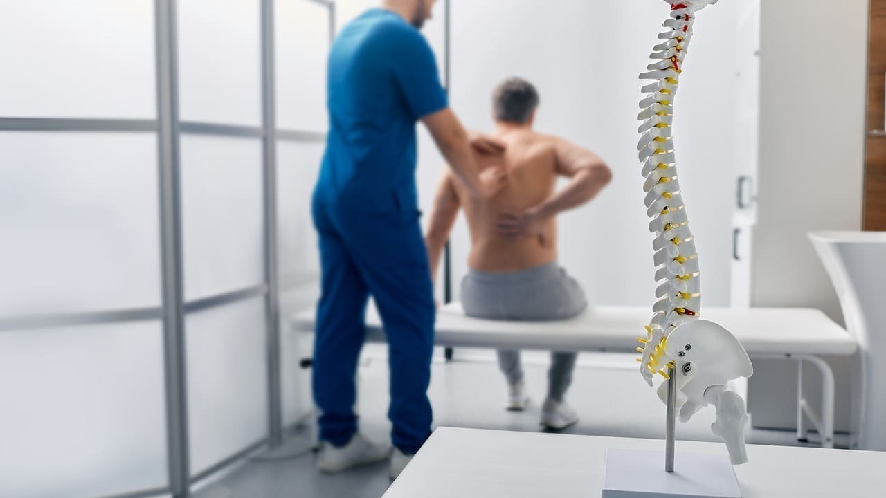 7 Symptoms of Permanent Nerve Damage After Spinal Fusion Surgery