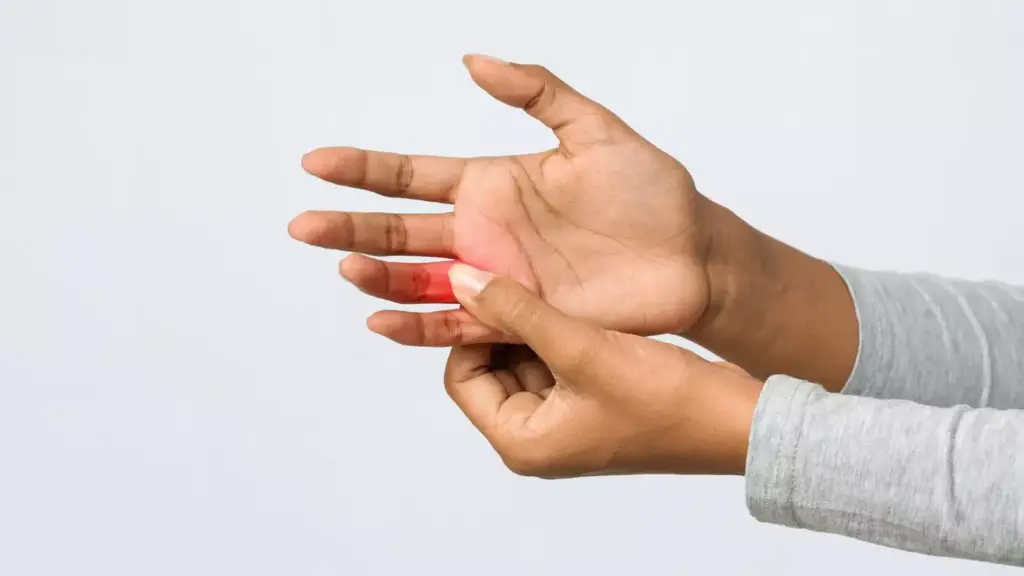 A series of anatomical illustrations depicting the five distinct stages of carpal tunnel syndrome, showcased against a clean white backdrop. Each stage is represented by a detailed cross-sectional diagram of the wrist, hand, and forearm, highlighting the gradual compression and impairment of the median nerve. The images are rendered in a precise, technical style with muted colors and sharp contrasts, conveying a clinical, informative tone. Subtle shadows and highlights accentuate the three-dimensional forms, providing depth and volume. The illustrations are arranged in a grid formation, allowing for easy comparison and understanding of the progressive nature of this condition.