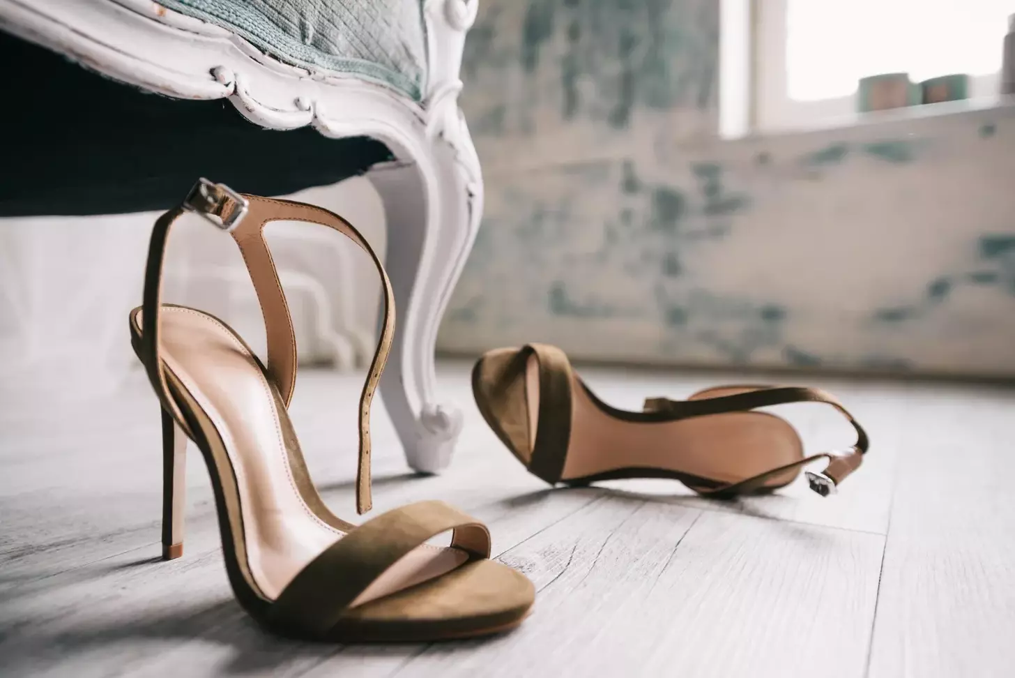 How Long After Knee Replacement Can You Wear Heels, and Is It Safe?