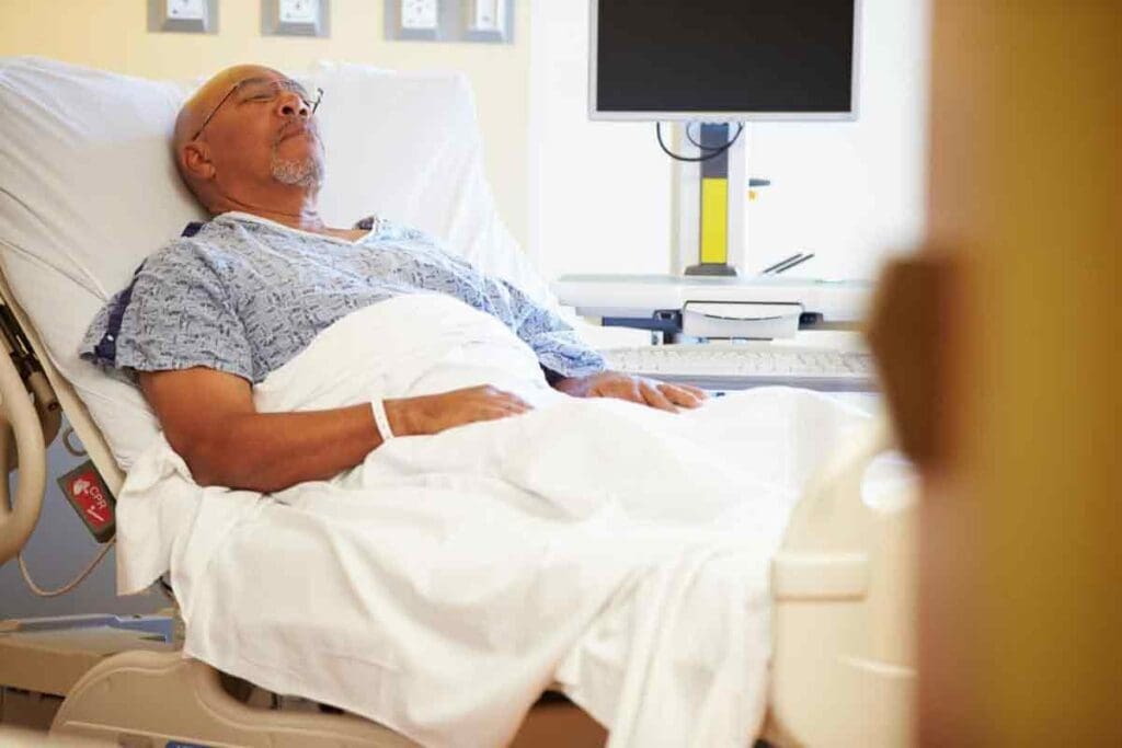MM Disease Symptoms: 9 Early Warning Signs of Multiple Myeloma to Watch For 2 image 4965 LIV Hospital