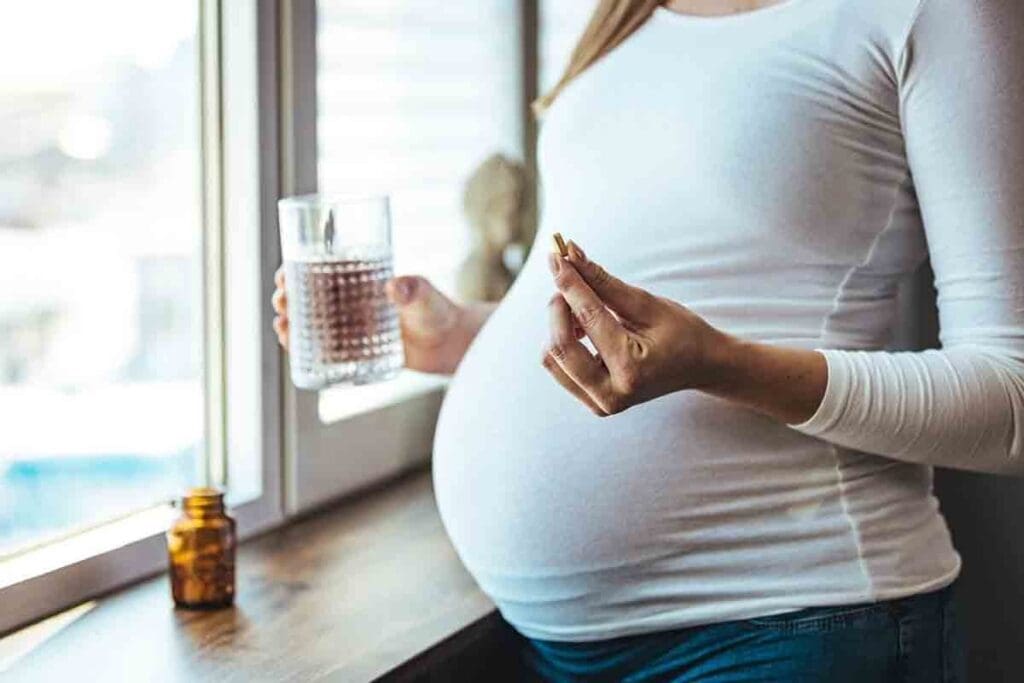Folic Acid Deficiency in Pregnancy: 7 Key Facts, Causes, and Treatments