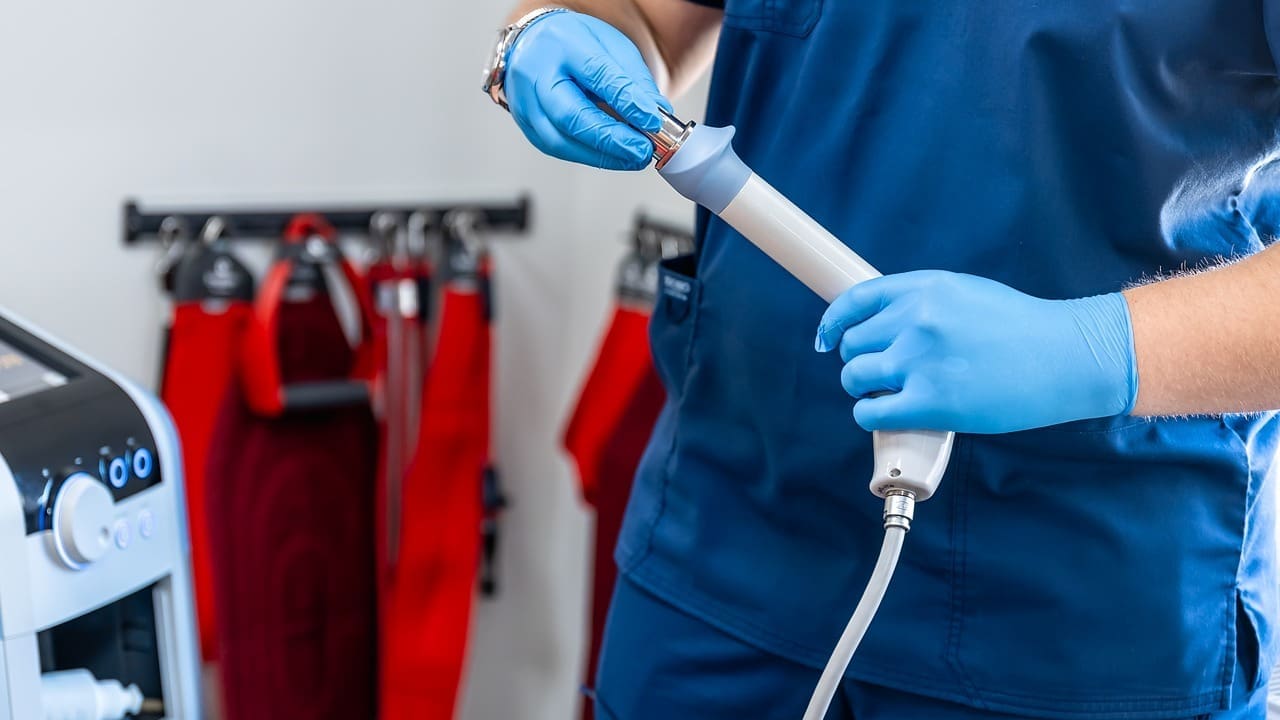 How Long Does Arthroscopic Knee Surgery Take? Timing, Recovery, and FAQs 1 How Long Does Arthroscopic Knee Surgery Take? Timing, Recovery, and FAQs