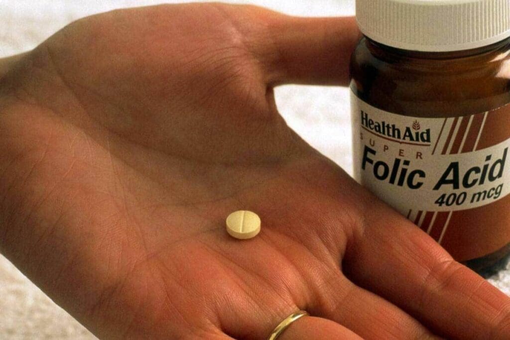 7 Key Signs and Causes of Folic Acid B9 Deficiency: Understanding Folic Acid B9 Deficiency with B12 & Folate