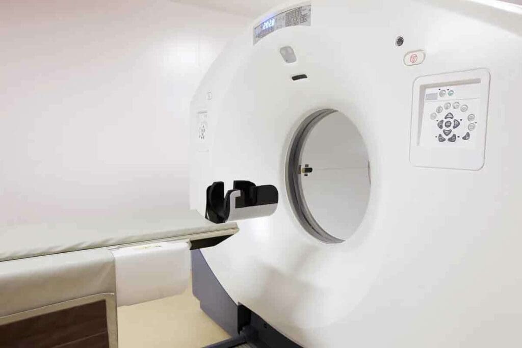 MRI vs PET Scan for Cancer: 7 Key Differences