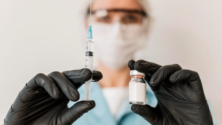 Oncology Vaccines: 4 Key Types and Their Role in Cancer Therapy