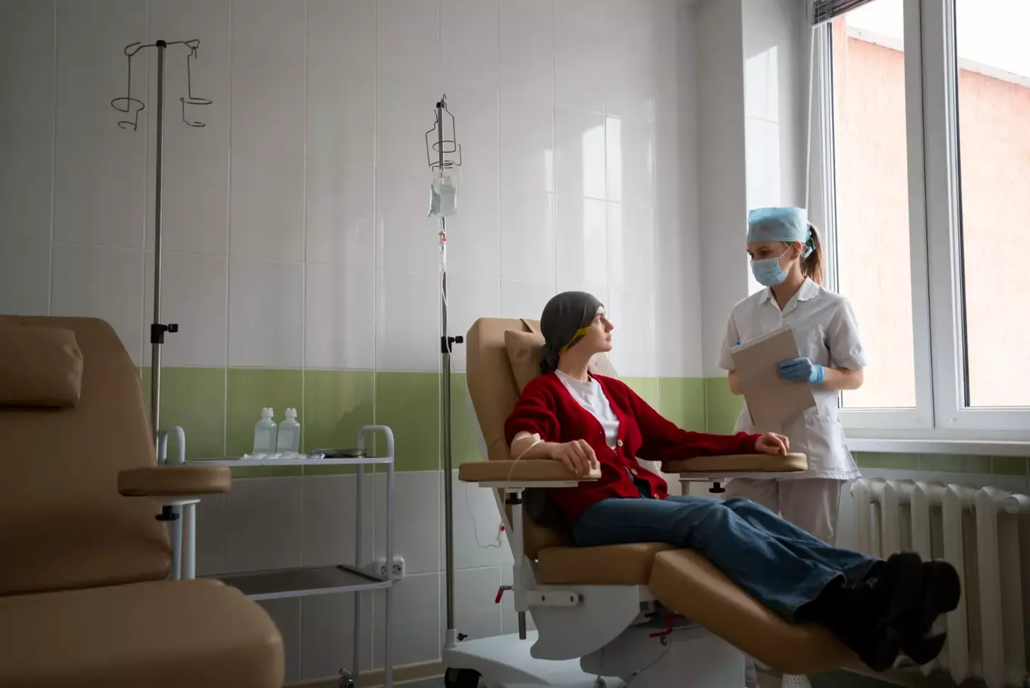 10 Essential Breast Cancer Chemotherapy Regimens: Drugs, Uses, and What to Expect