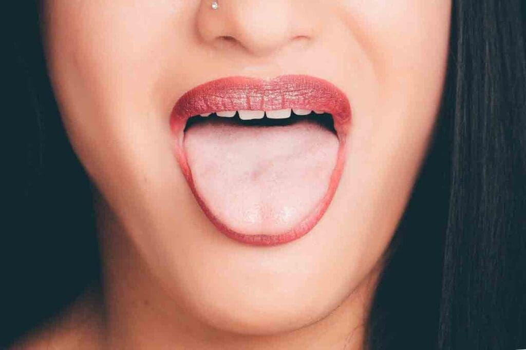 7 Signs of Low Iron Tongue (Anemia Tongue Symptoms Explained)
