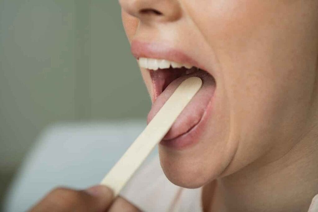 Iron Deficiency on Tongue: 7 Key Symptoms and Signs to Watch For