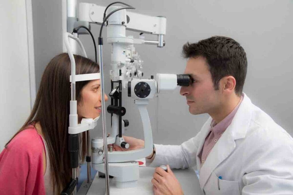 7 Ways to Check Anemia Eyelids + How Low Iron Causes Heart Palpitations (Low Iron Symptoms female eyes)