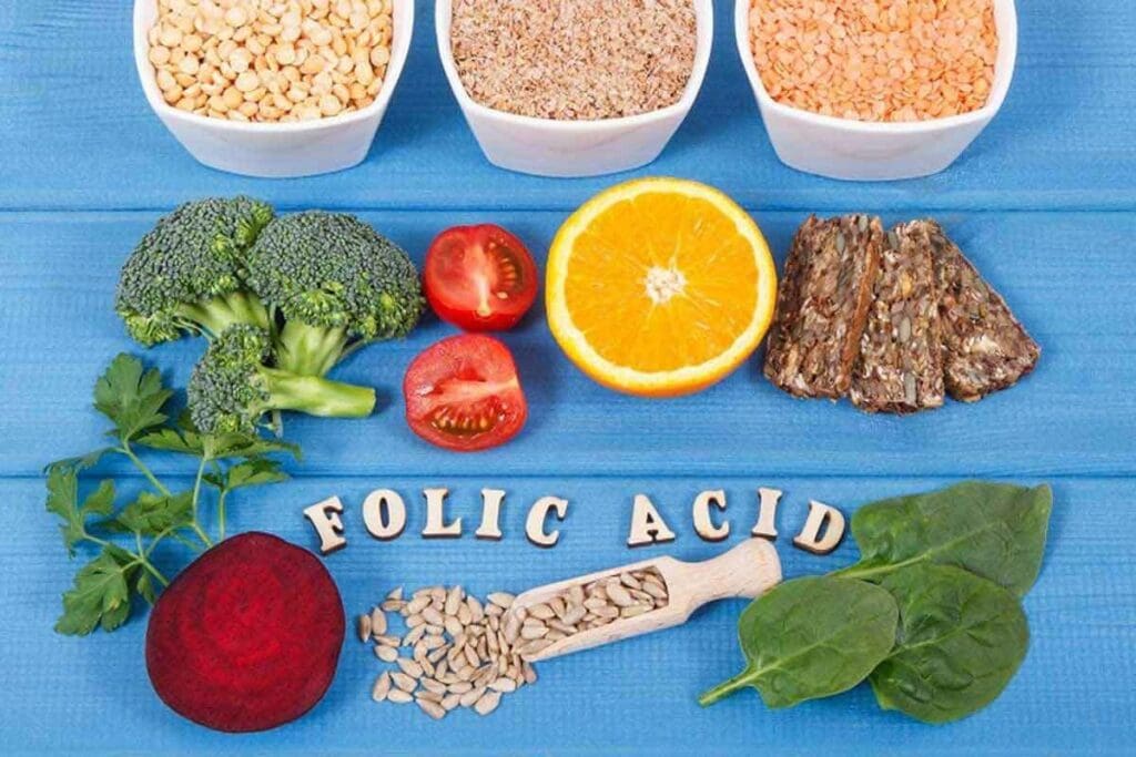 Folic Acid Benefits: 10 Key Reasons to Use, Risks, and Side Effects 1 Folic Acid Benefits: 10 Key Reasons to Use, Risks, and Side Effects