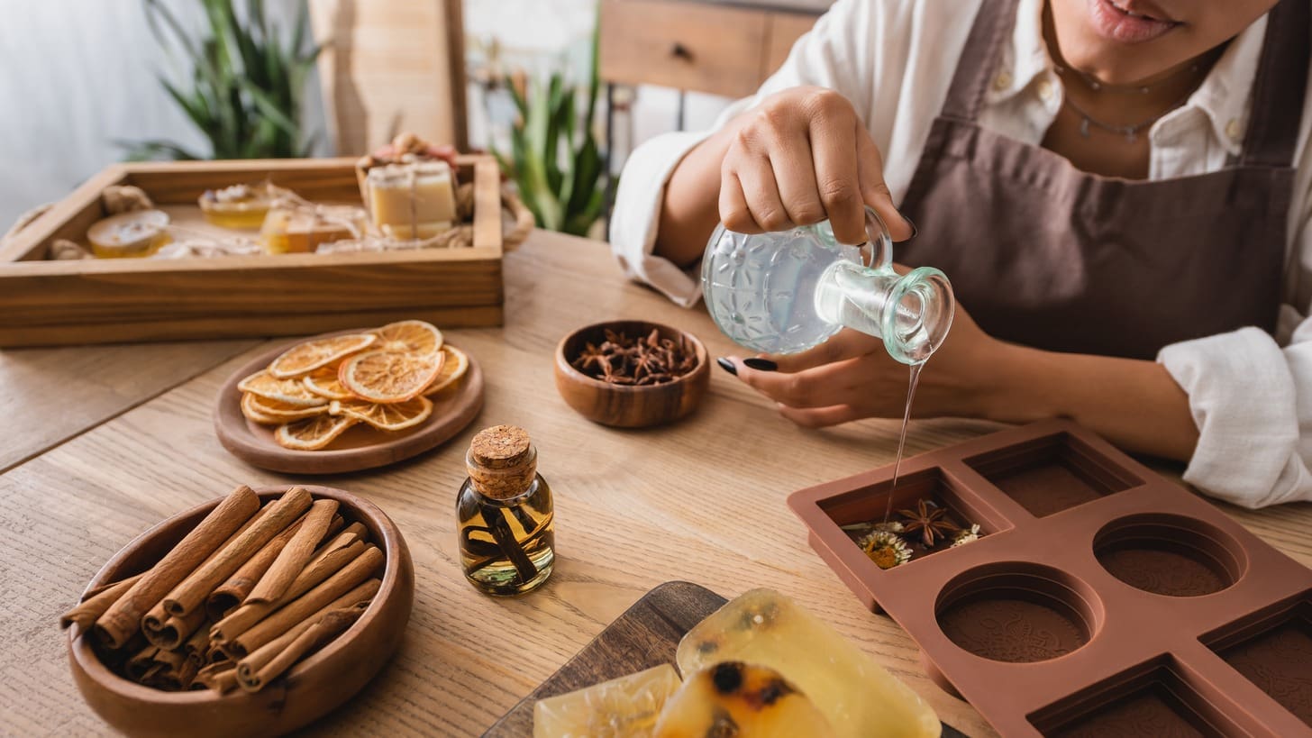 12 Effective Home Remedies and Herbs That May Help Fight Cancer and Shrink Tumors