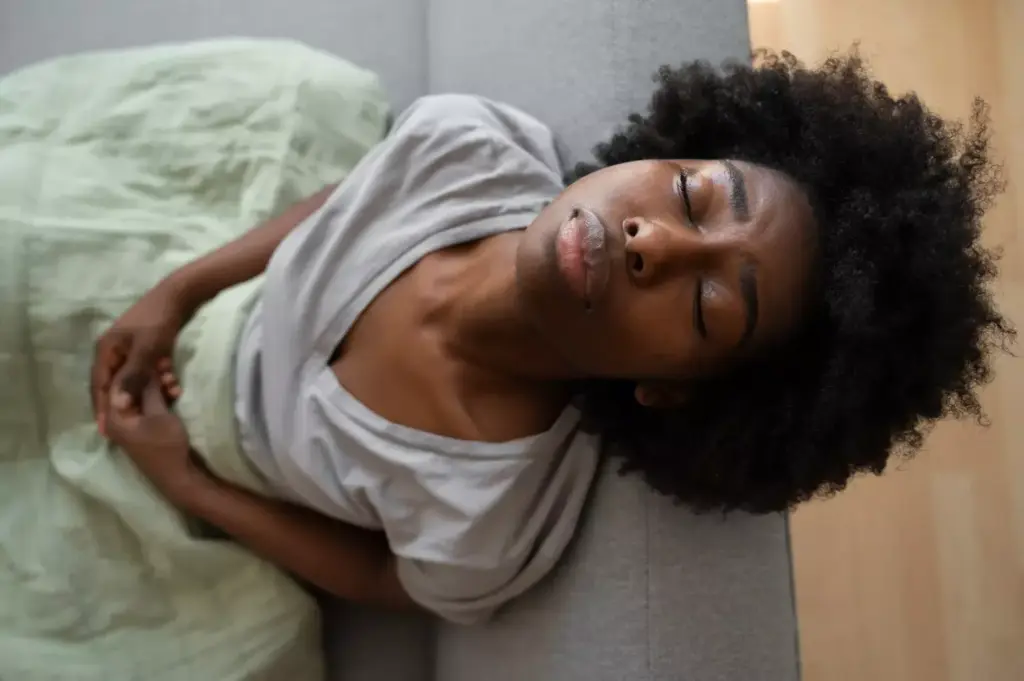 A detailed medical illustration depicting the varying degrees of severity for chemotherapy-induced diarrhea. The foreground showcases different stool samples, ranging from mild watery stools to severe, profuse, and explosive diarrhea. The middle ground features a simplified human digestive system, highlighting the areas affected by the condition. The background provides a clinical, sterile environment with muted colors, emphasizing the medical nature of the subject. The lighting is soft and even, creating a sense of clarity and objectivity. The overall composition and mood convey the importance of recognizing the spectrum of diarrhea severity for effective management of this common chemotherapy side effect. A detailed medical illustration depicting the varying degrees of severity for chemotherapy-induced diarrhea. The foreground showcases different stool samples, ranging from mild watery stools to severe, profuse, and explosive diarrhea. The middle ground features a simplified human digestive system, highlighting the areas affected by the condition. The background provides a clinical, sterile environment with muted colors, emphasizing the medical nature of the subject. The lighting is soft and even, creating a sense of clarity and objectivity. The overall composition and mood convey the importance of recognizing the spectrum of diarrhea severity for effective management of this common chemotherapy side effect.