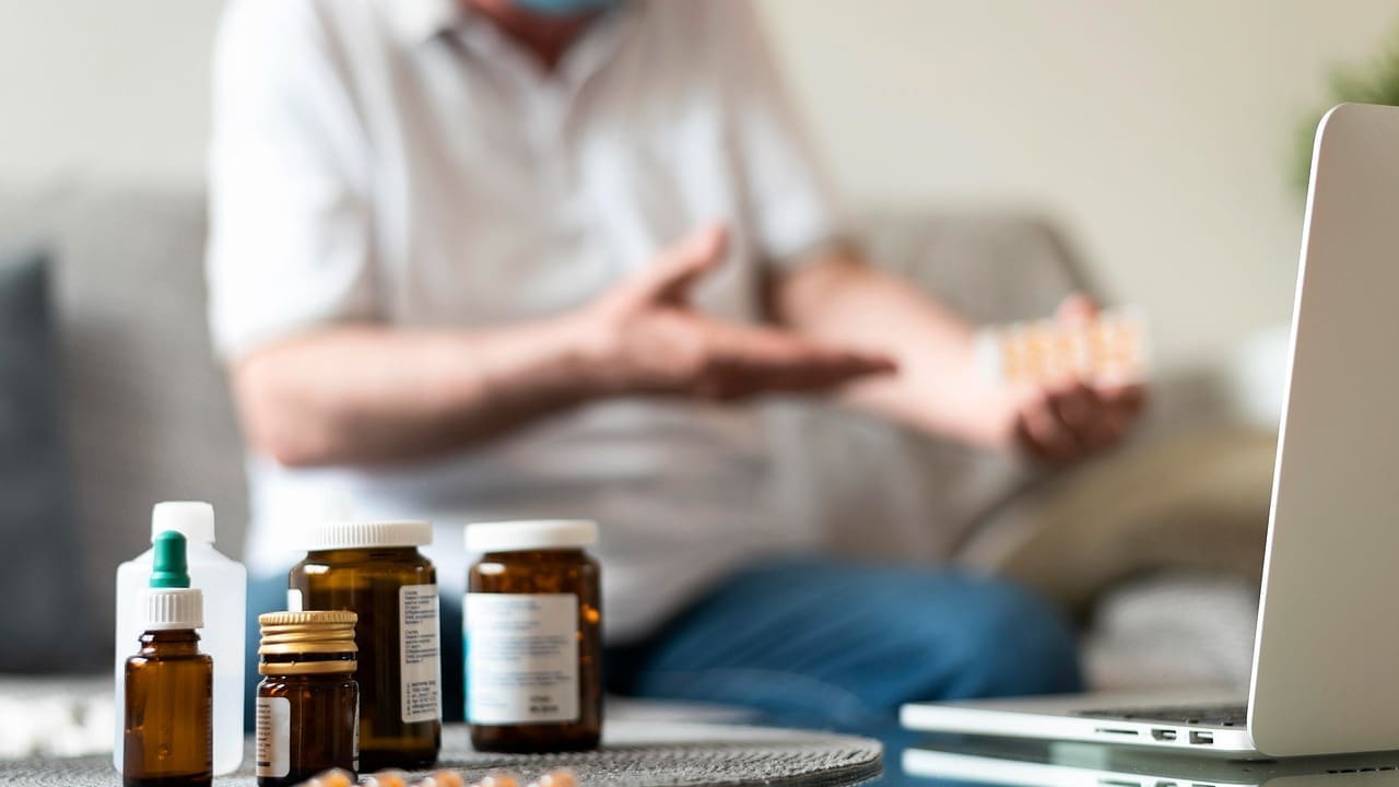 10 Acute Myeloid Leukemia Medications and Targeted Therapies to Know in 2025