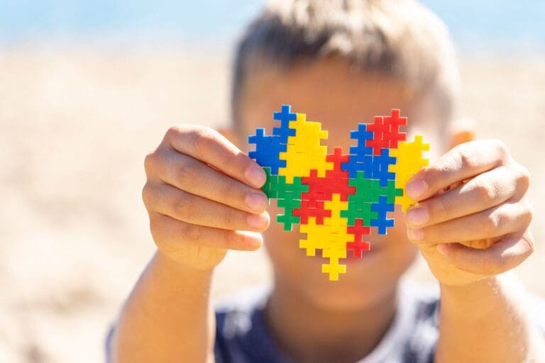 Autism Signs: Early Clues & Hopeful Insights