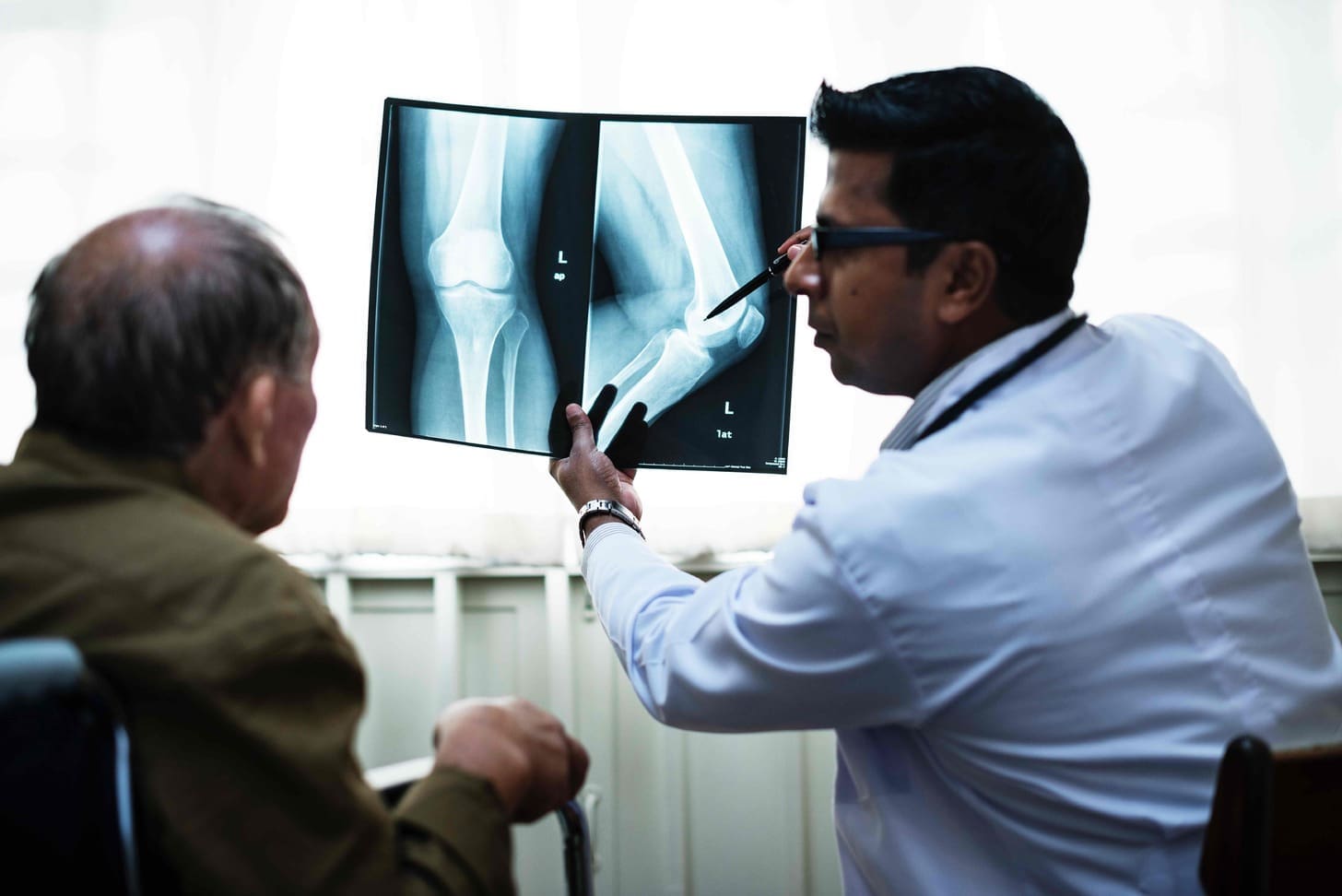 How Long Do People Live When Cancer Spreads to the Bones?