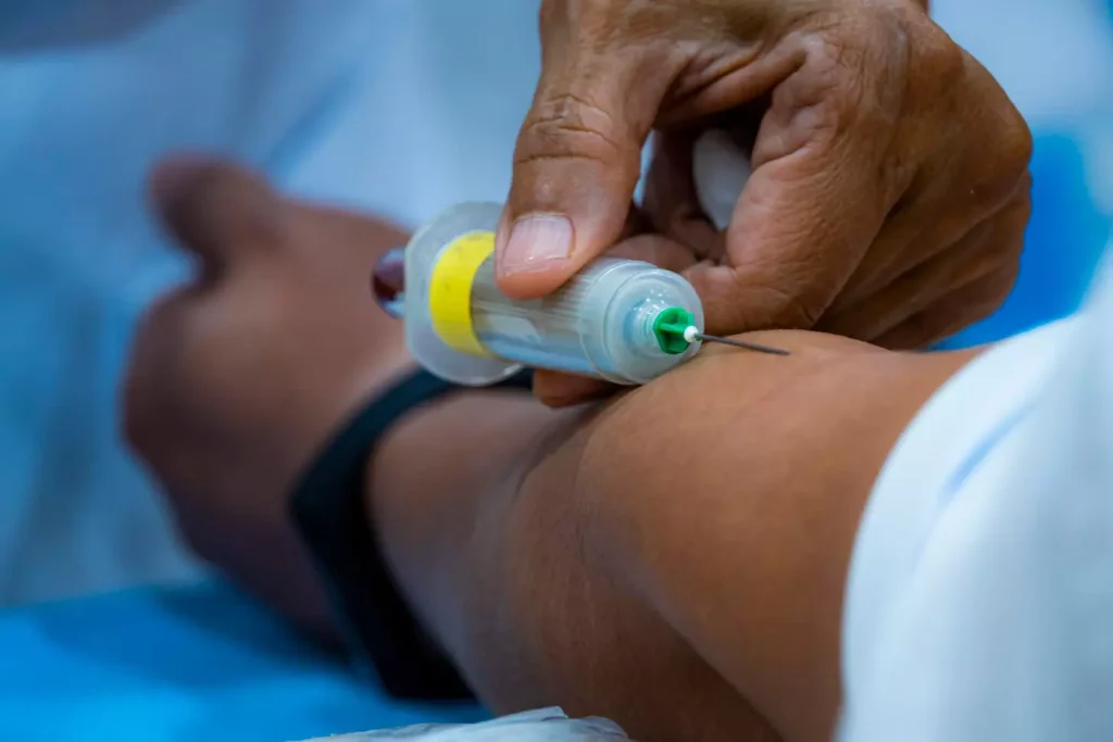 A cross-section of bone marrow, bathed in a warm, golden light. The intricate network of blood vessels and sinuses is rendered in meticulous detail, conveying the vital role of this tissue in hematopoiesis. Hematopoietic stem cells are visible, nestled within the supportive stroma, their dynamic potential radiating outwards. The composition emphasizes the three-dimensional structure, inviting the viewer to explore the complexities of this fundamental physiological system. Subtle textures and a sense of depth enhance the realism, capturing the essence of this essential component of the human body. A cross-section of bone marrow, bathed in a warm, golden light. The intricate network of blood vessels and sinuses is rendered in meticulous detail, conveying the vital role of this tissue in hematopoiesis. Hematopoietic stem cells are visible, nestled within the supportive stroma, their dynamic potential radiating outwards. The composition emphasizes the three-dimensional structure, inviting the viewer to explore the complexities of this fundamental physiological system. Subtle textures and a sense of depth enhance the realism, capturing the essence of this essential component of the human body.
