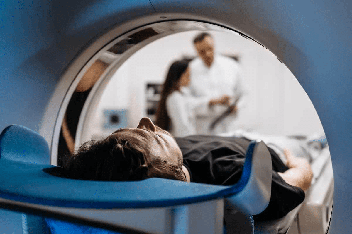 Headache After CT With Contrast: Shocking Dangers - Liv Hospital